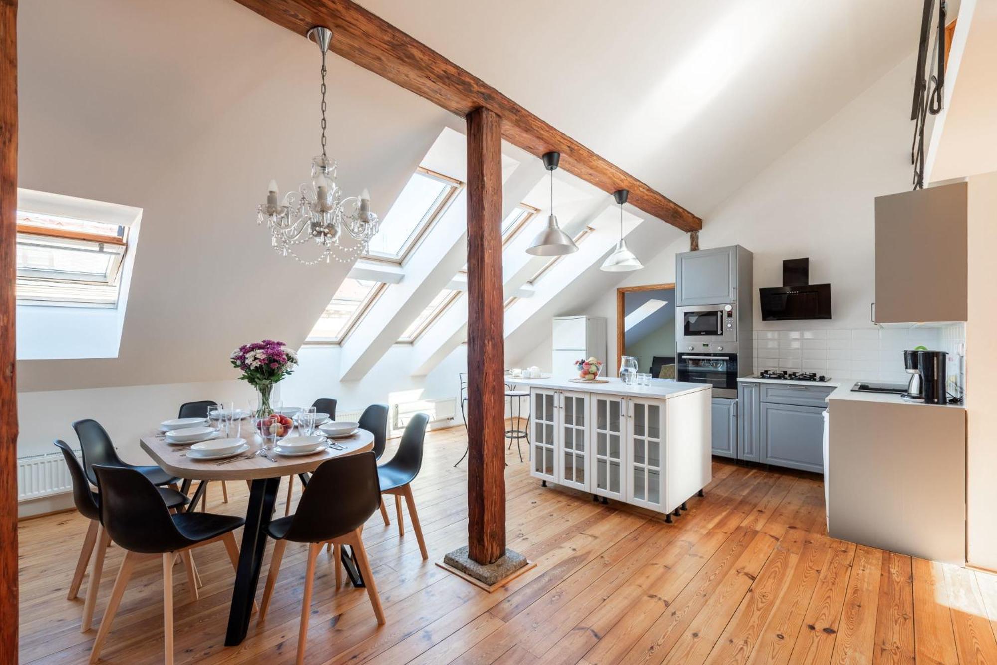 Apartament Stylish 2-level Near The National Theatre *