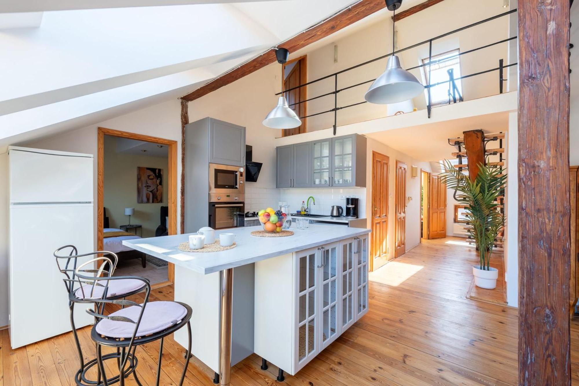 Apartament Stylish 2-level Near The National Theatre *